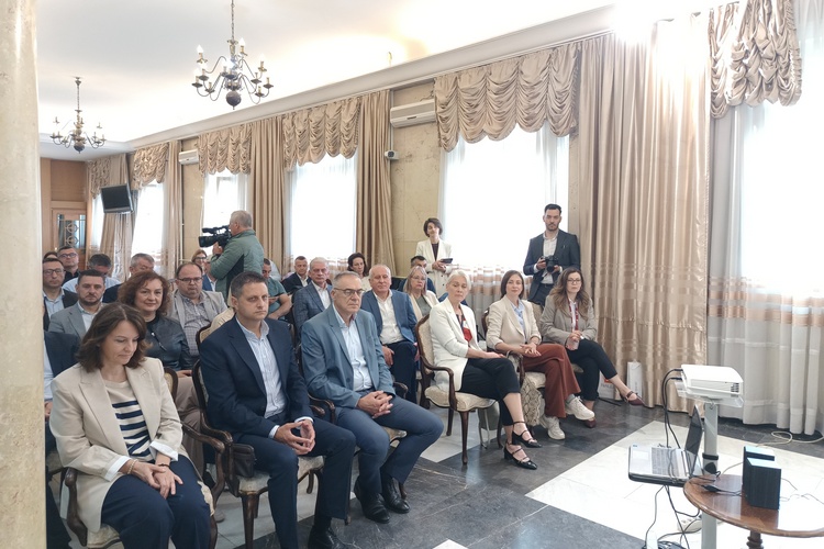 Knowledge Exchange for a More Competitive Region: Local Leaders from Bosnia and Herzegovina Explore Best Practices in Serbia
